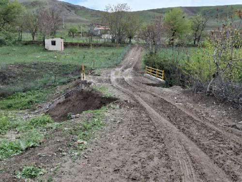 بررسی میدانی خسارات پل قشلاق گوی‌آغاج و آغاز روند پیگیری برای ترمیم سازه
