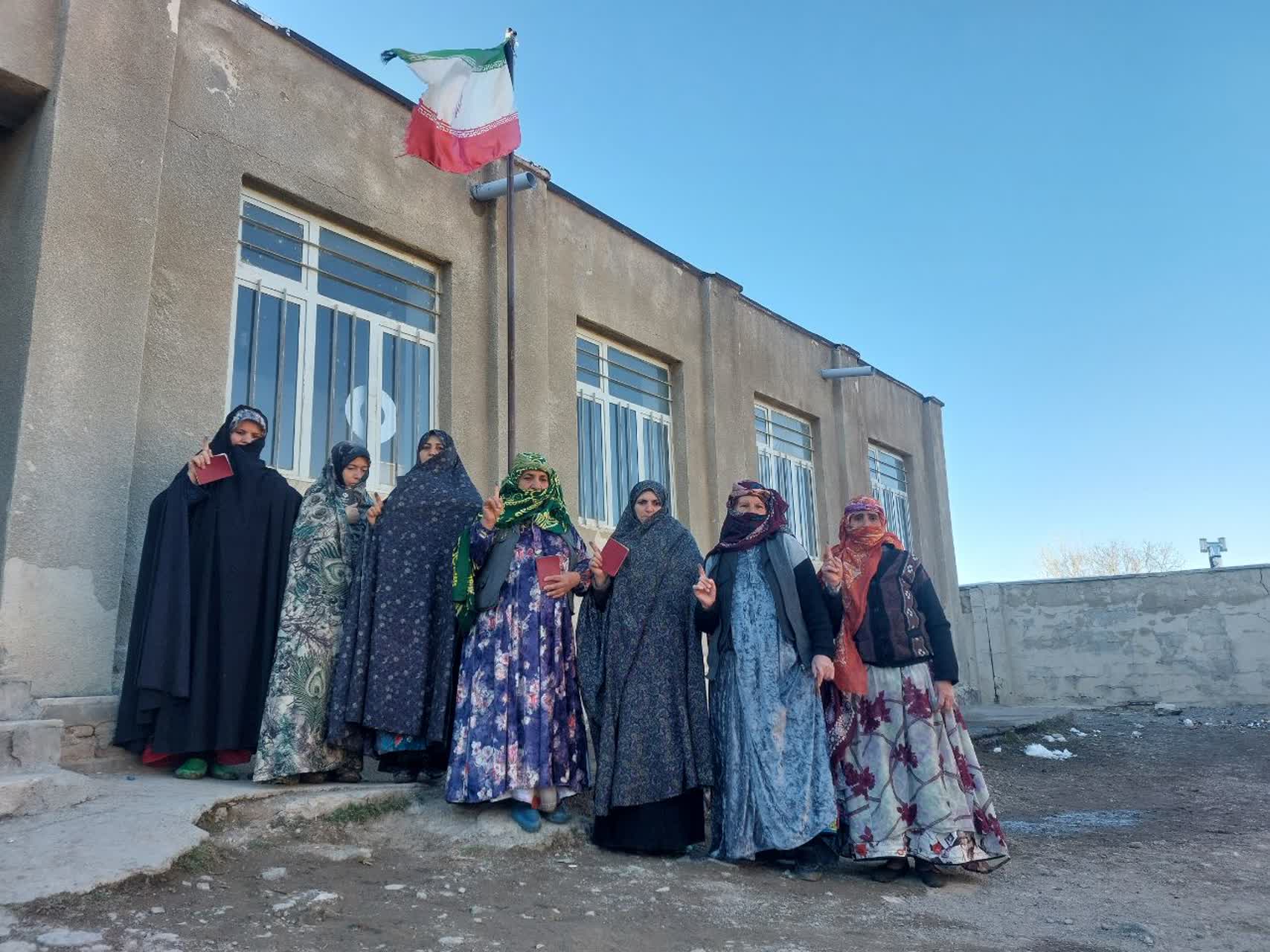 حضور عشایر آذربایجان شرقی در انتخابات مجلس شورای اسلامی و خبرگان