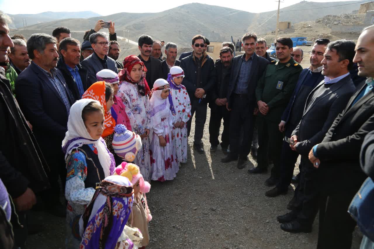 برگزاری برنامه فرهنگی ورزشی به مناسبت روز پدر