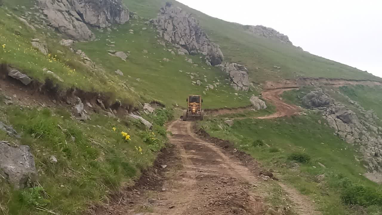 آغاز عملیات مرمت و بازگشایی راه های ییلاقی