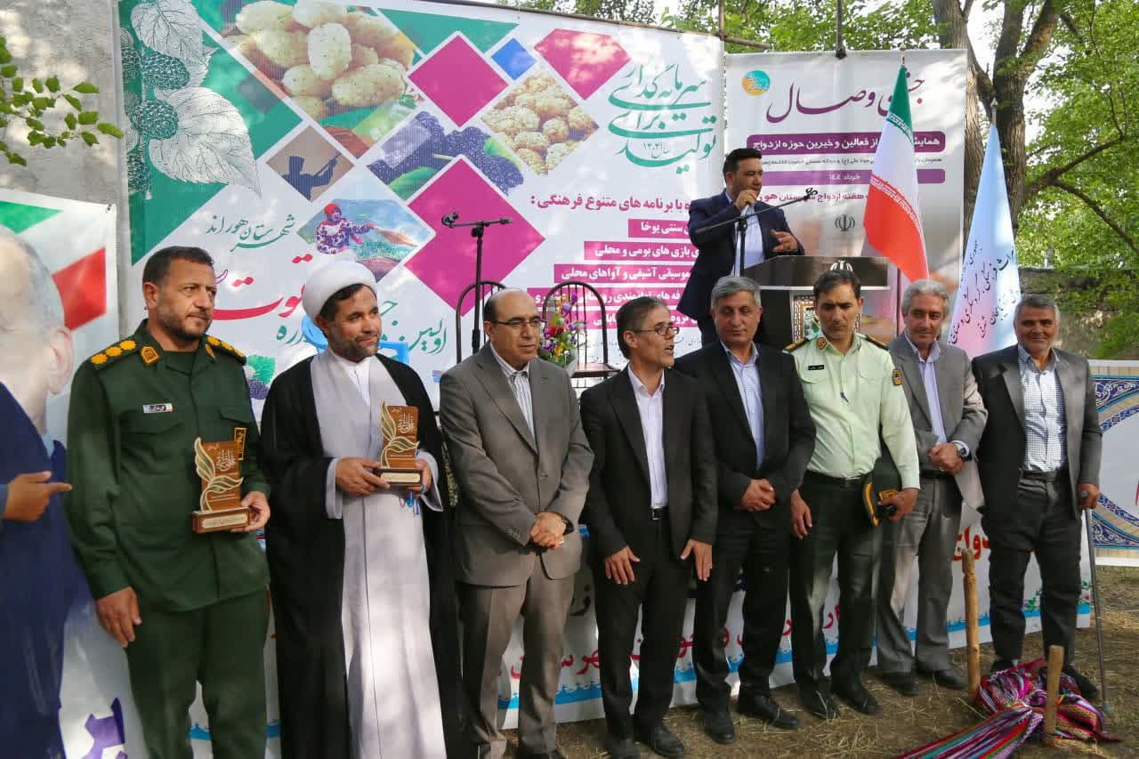 تجلی فرهنگ عشایری در نخستین جشنواره توت سفید شهرستان هوراند