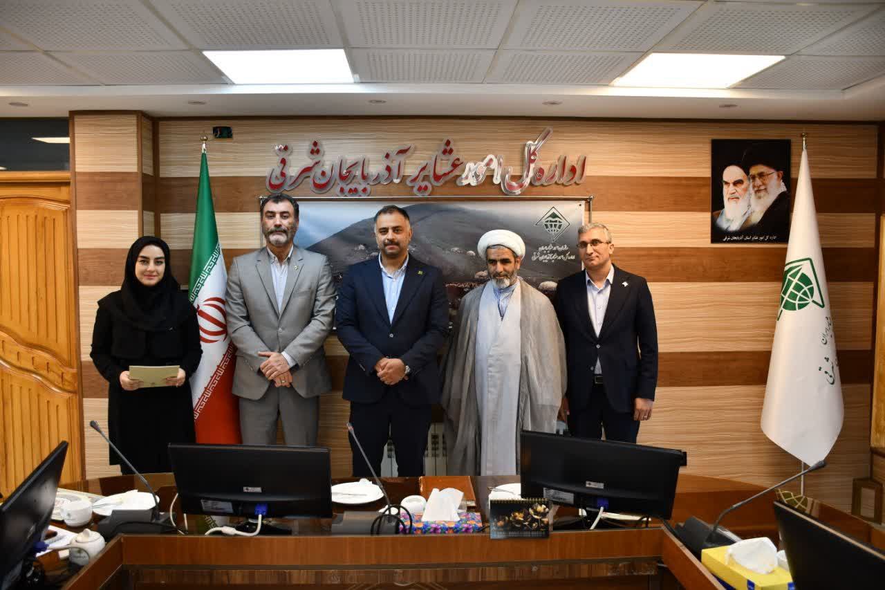 تجلیل از عوامل اجرایی گردهمایی مدیران ستادی و استانی امور عشایر کشور در تبریز