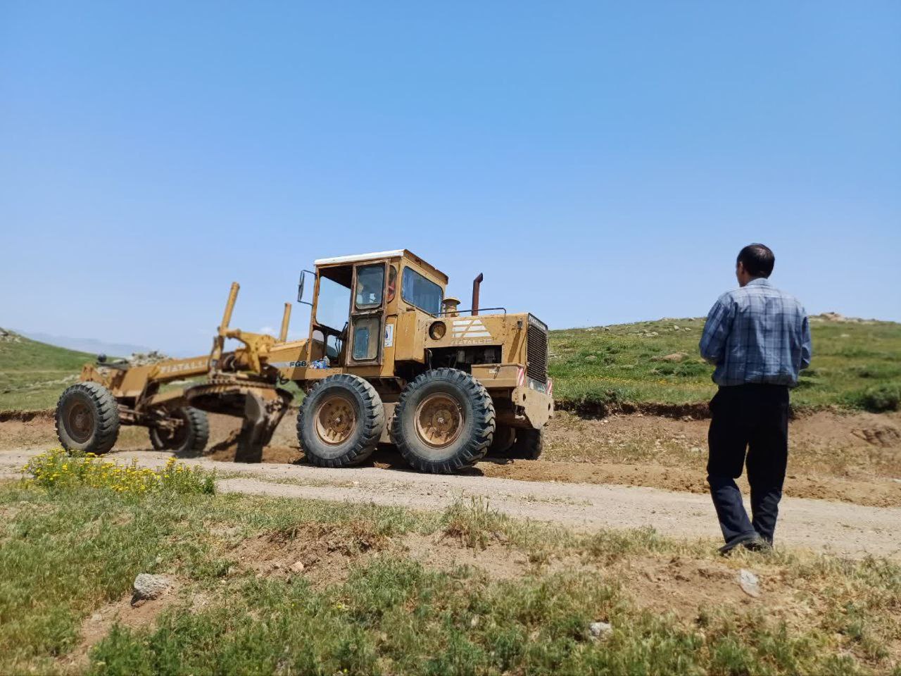 بازدید مستمر کارشناسان امور عشایر از روند مرمت راه‌های عشایری شهرستان اهر
