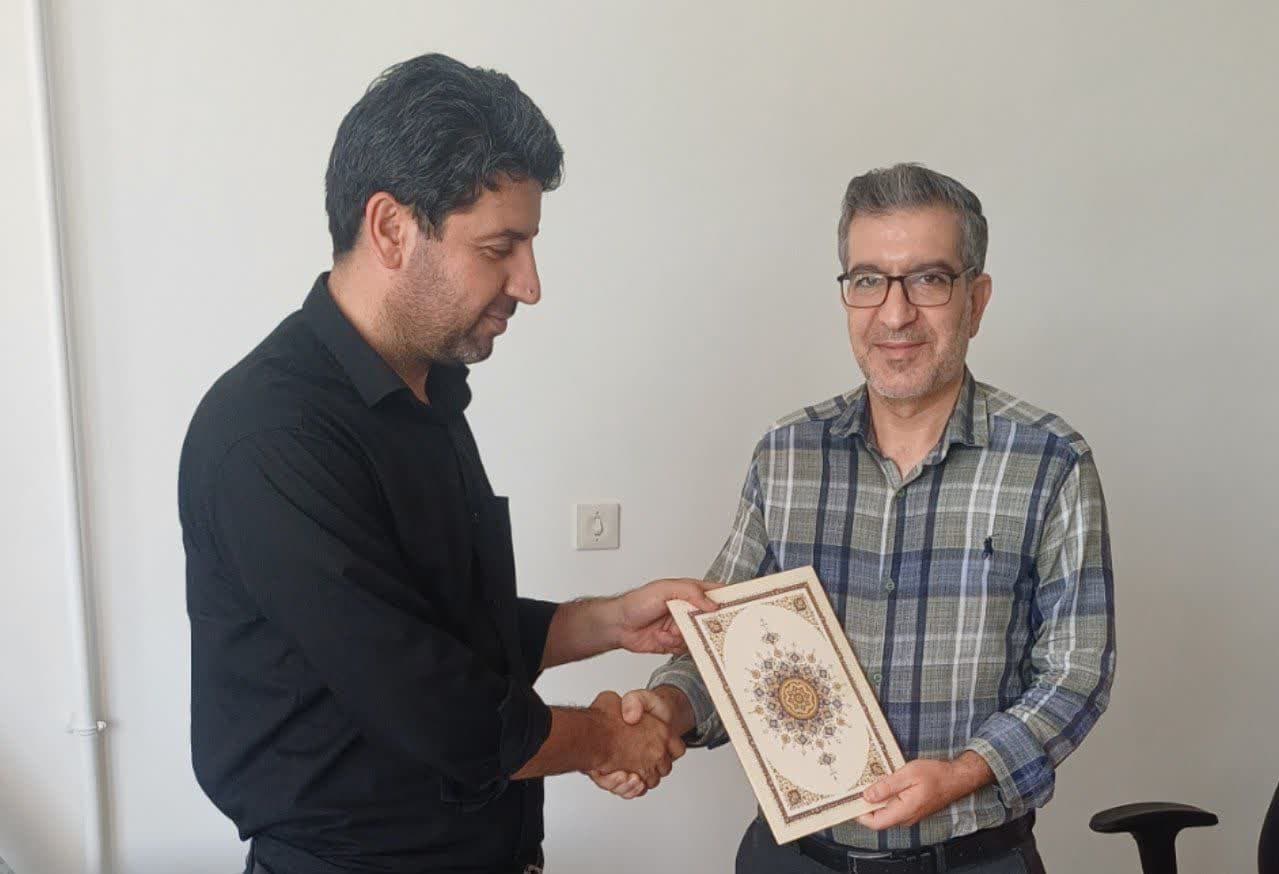 تجلیل علی سبزیچی، مدیرکل امور عشایر آذربایجان‌شرقی از خبرنگاران روابط‌عمومی به مناسبت روز خبرنگار