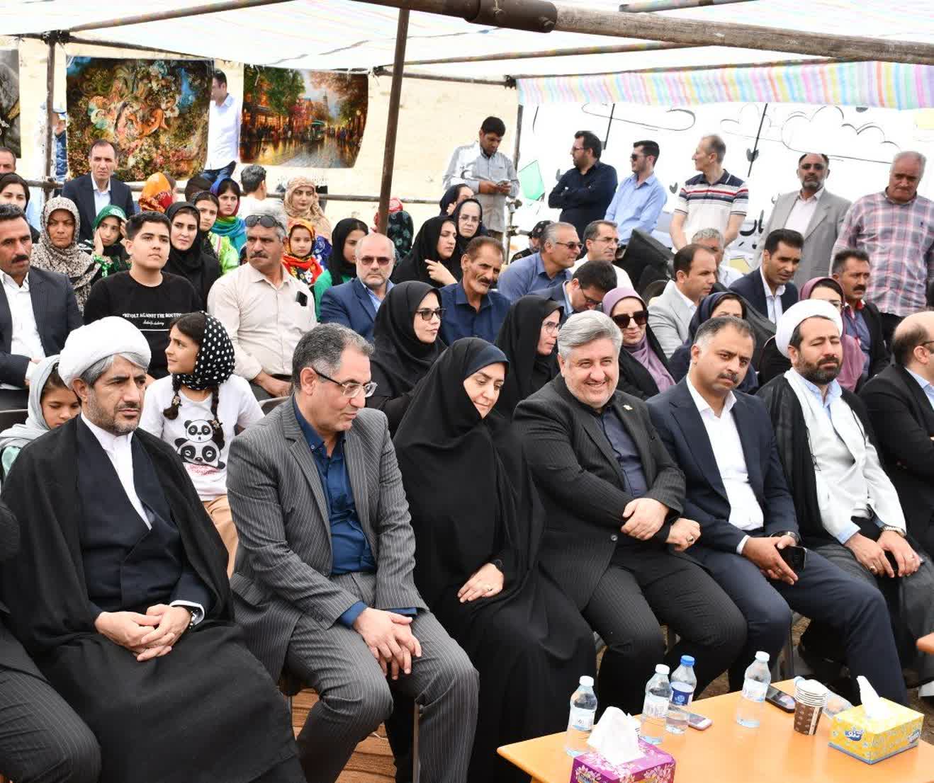  اختتامیه اولین جشنواره کتابخوانی عشایری آذربایجان شرقی «ایل‌سَسی، کتاب‌نغمه‌سی» برگزار شد 