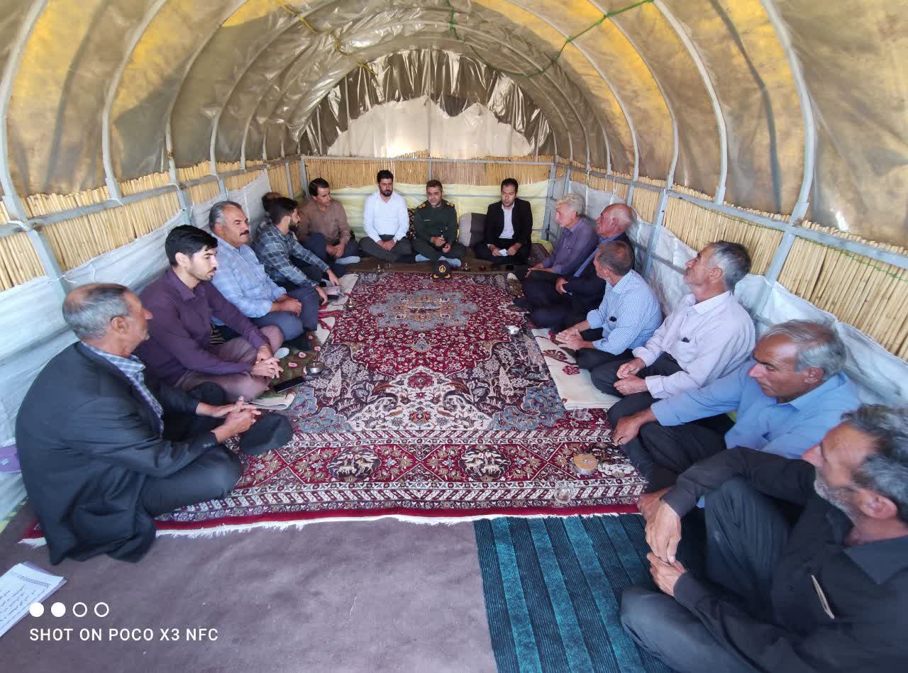 جلسه بررسی مسائل عشایر خداآفرین در ییلاقات کلیبر برگزار شد
