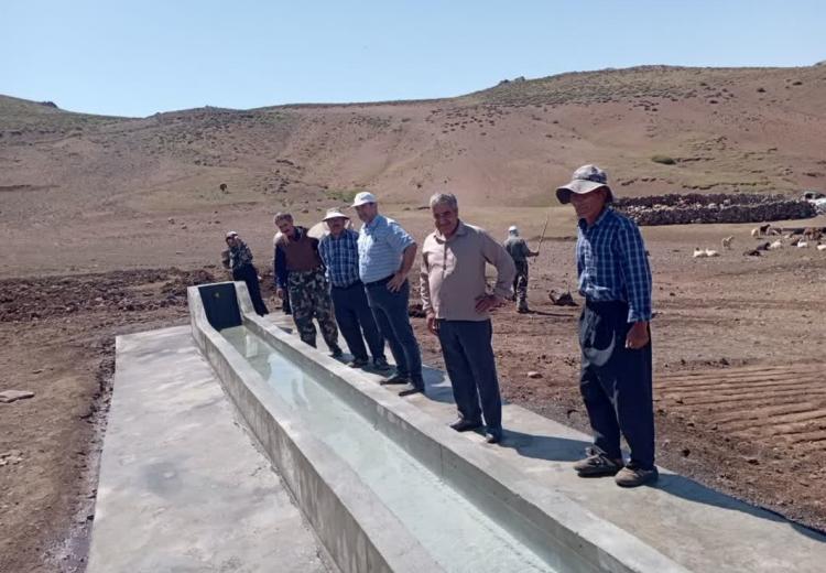 اتمام وبهره برداری آبرسانی واحداث آبشخور در ییلاق یهرلوی شهرستان سراب