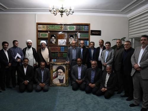 دیدار رئیس سازمان و مدیران جهاد کشاورزی و ادارات تابعه با امام جمعه تبریز