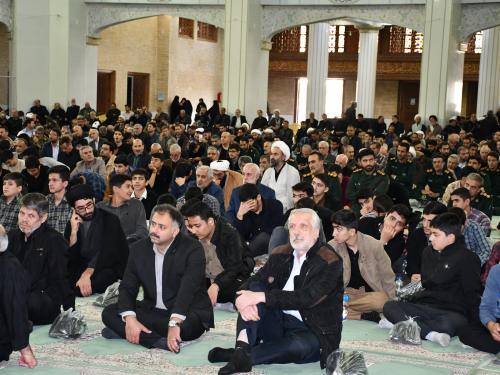 حضور سبزیچی سرپریت امور عشایر استان در مراسم بزرگداشت شهدای مقاومت