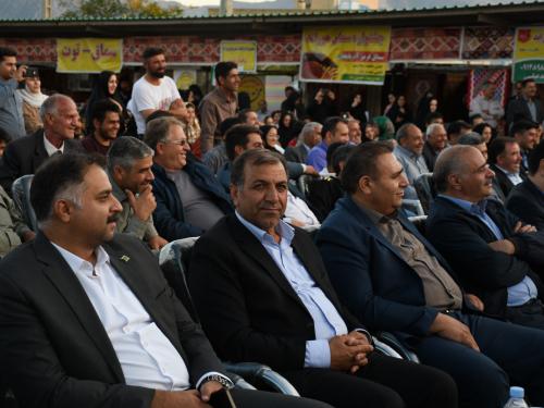 هفتمین جشنواره «سماق قرمز» شهرستان هوراند