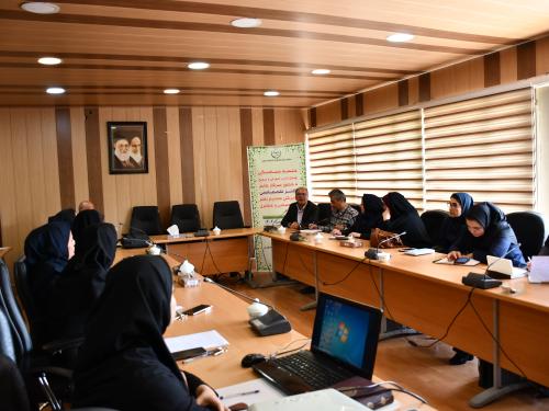 تأکید بر آموزش زنان عشایری در برنامه‌های سال ۱۴۰۴