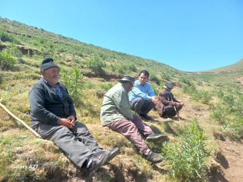 بازدید رییس اداره امور عشایر کلیبر از مناطق ییلاقی